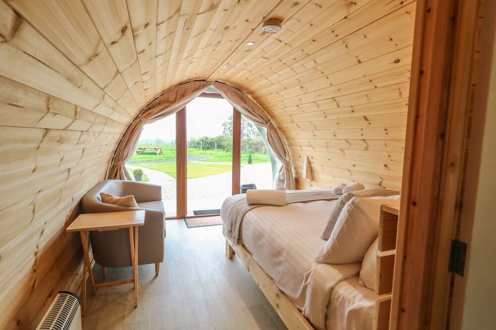 Photo of Bedroom in Armoy