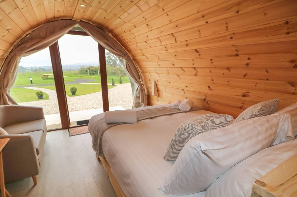 Photo of Bedroom in Armoy
