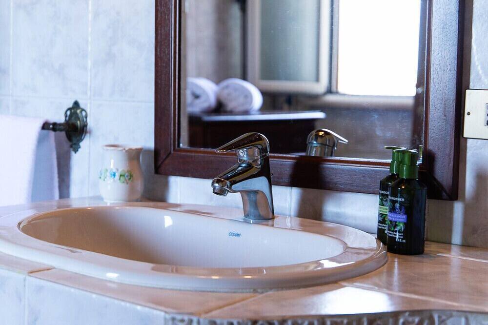 Photo of Bathroom in Serra Sant'Abbondio