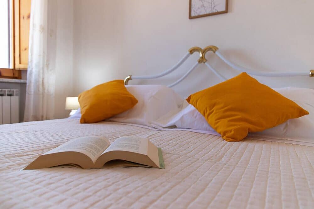 Photo of Bedroom in Serra Sant'Abbondio