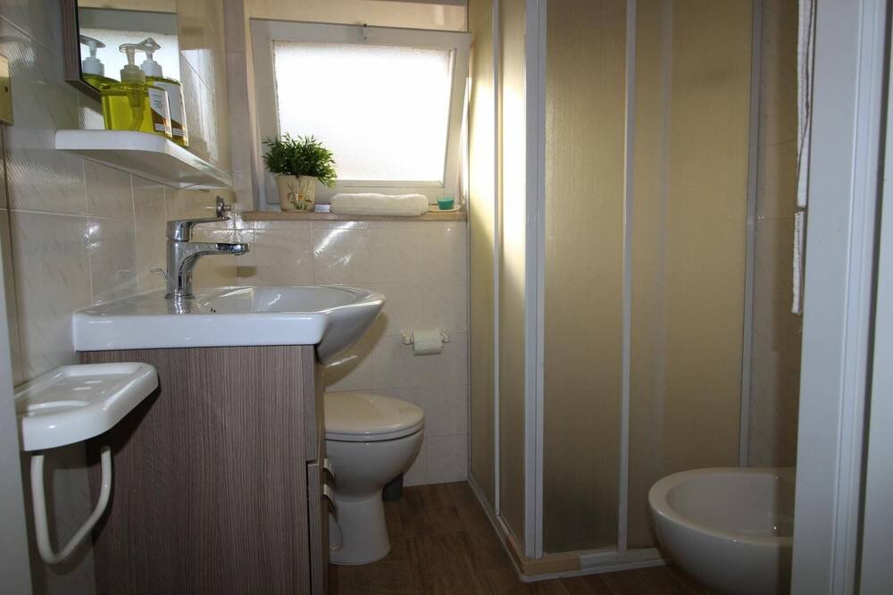 Photo of Bathroom in Marcelli