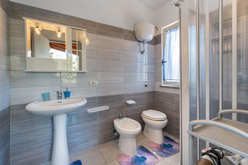 Photo of Bathroom in Nebida