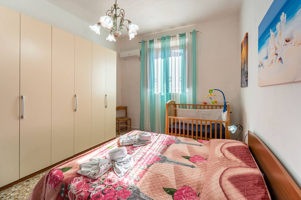 Photo of Bedroom in Nebida