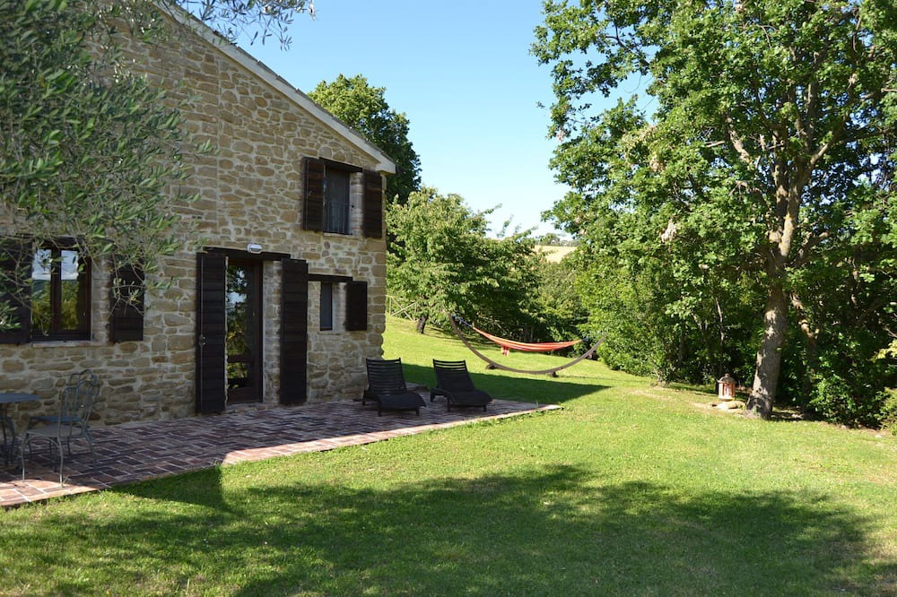Photo of Outdoor in Pergola