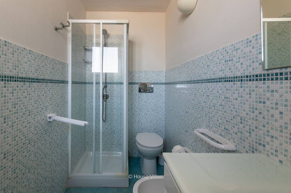 Photo of Bathroom in Calabernardo