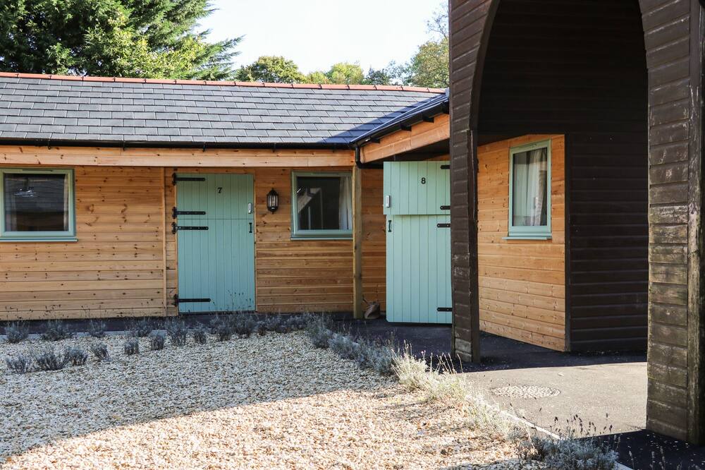 Photo of Outdoor in Aldermaston Wharf