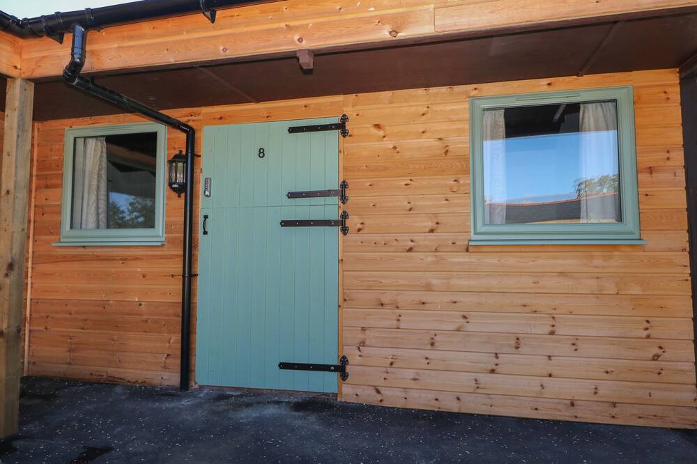 Photo of Outdoor in Aldermaston Wharf