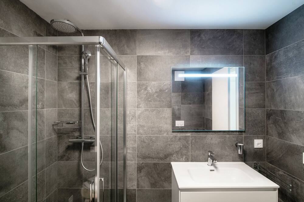 Photo of Bathroom in Gudo