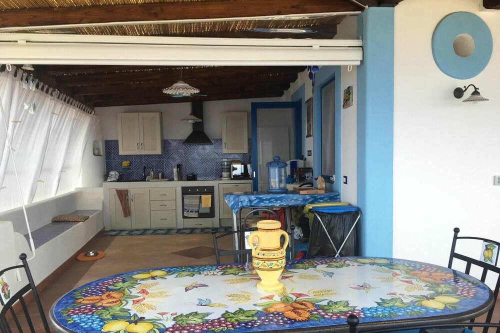 Photo of Livingroom in Malfa