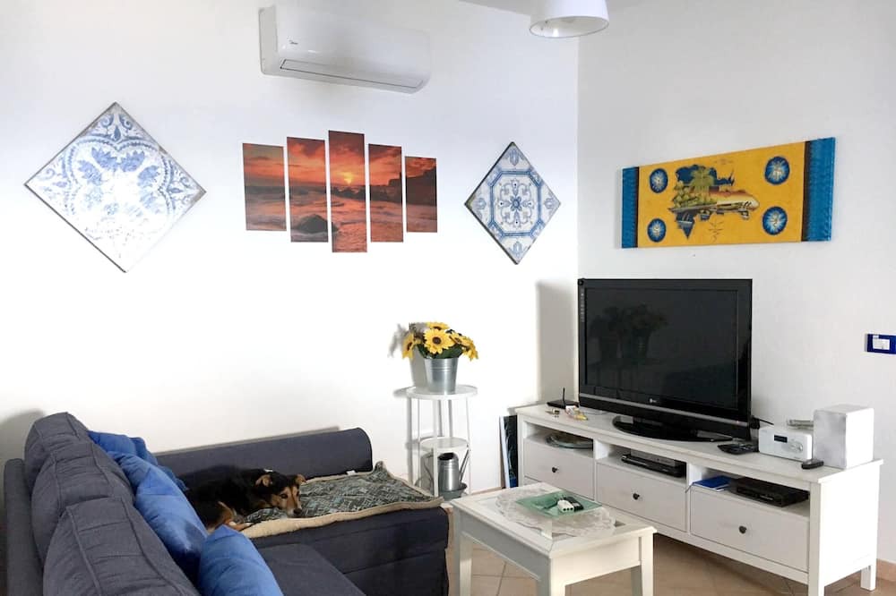 Photo of Livingroom in Malfa