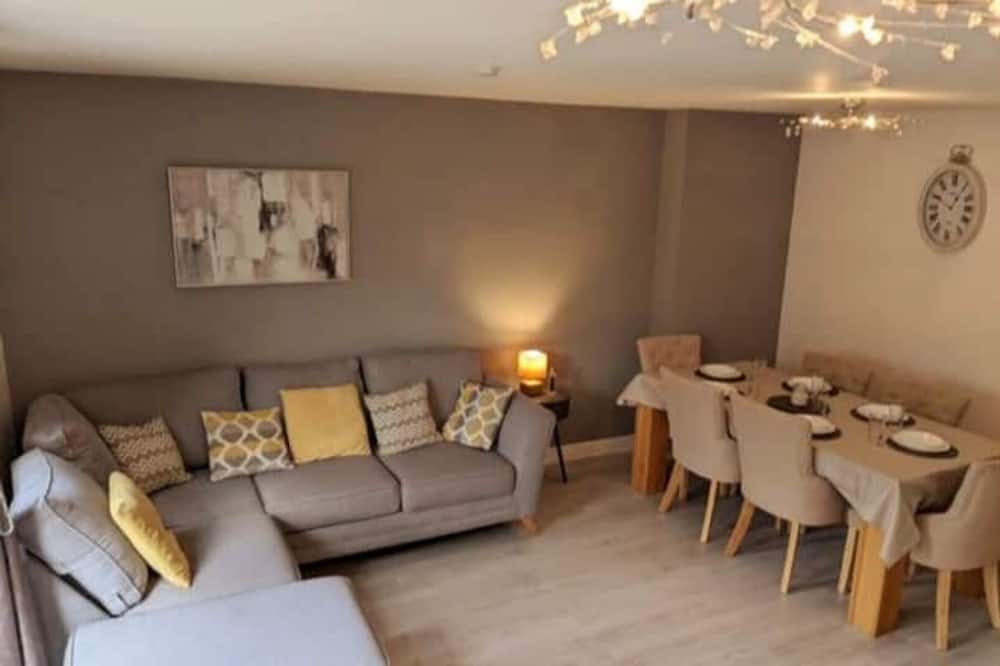 Photo of Livingroom in Milton Keynes