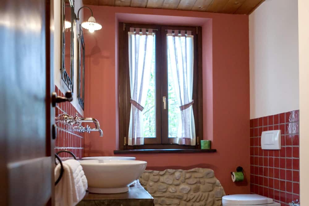 Photo of Bathroom in Castelbellino