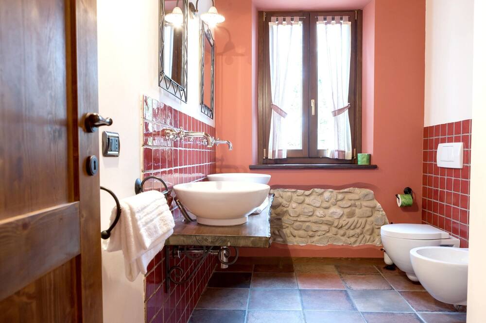 Photo of Bathroom in Castelbellino