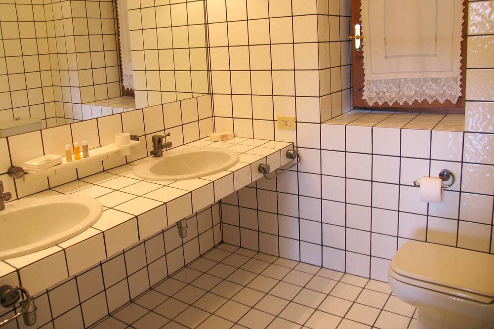 Photo of Bathroom in Massino Visconti