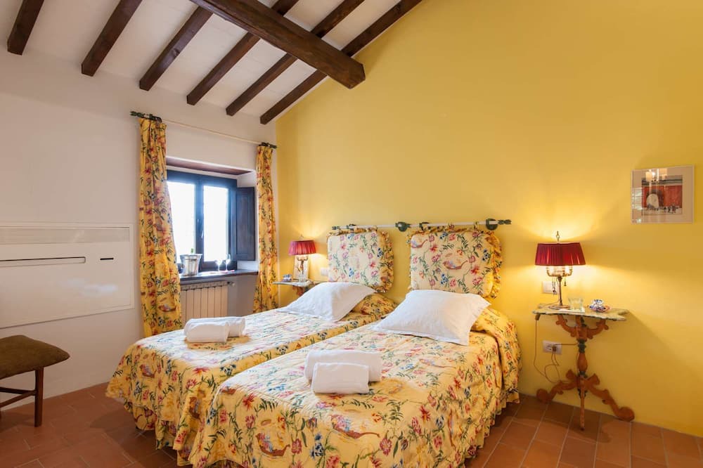 Photo of Bedroom in Twist