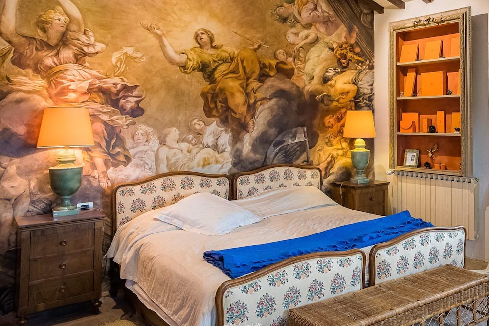Photo of Bedroom in Twist