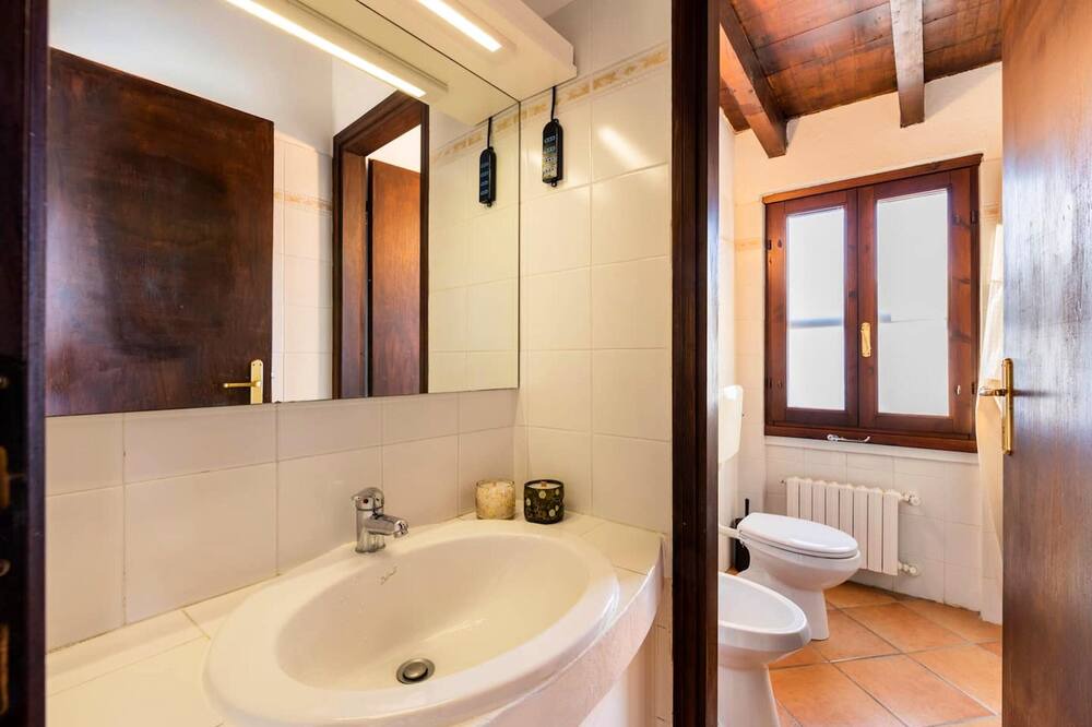 Photo of Bathroom in Vesime