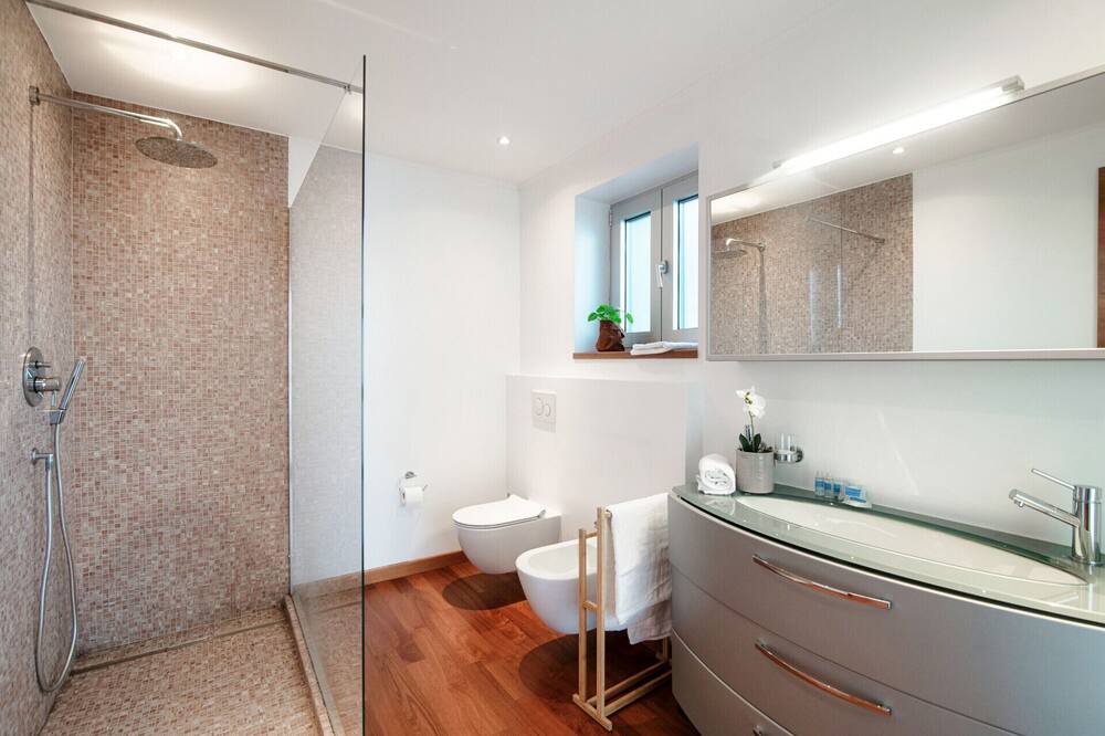 Photo of Bathroom in Montagnola