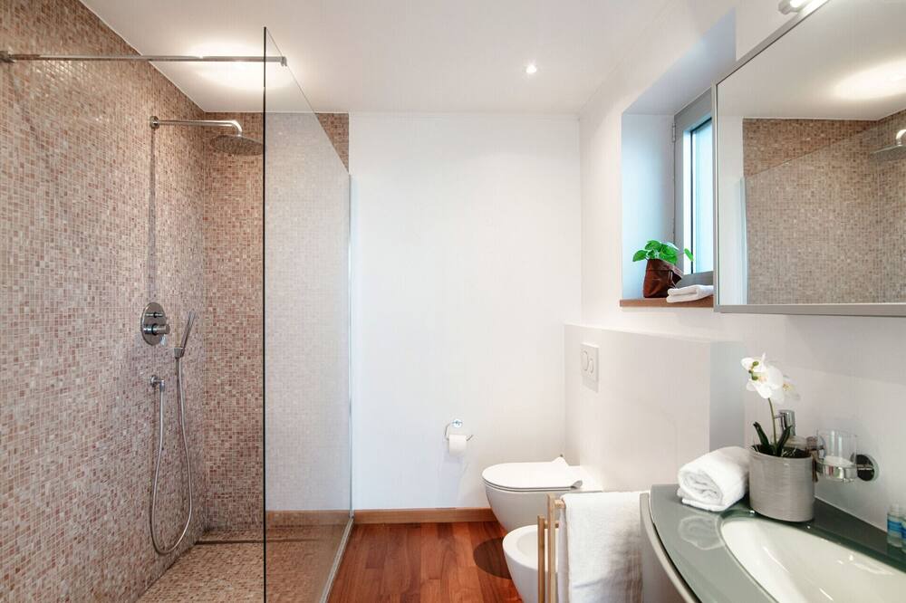 Photo of Bathroom in Montagnola