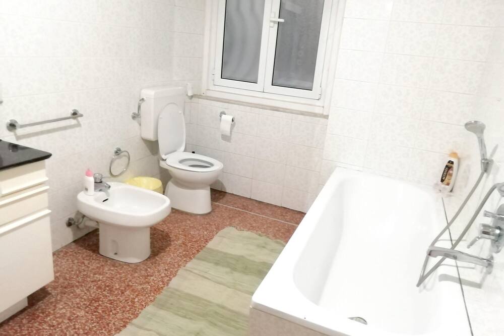 Photo of Bathroom in Foce