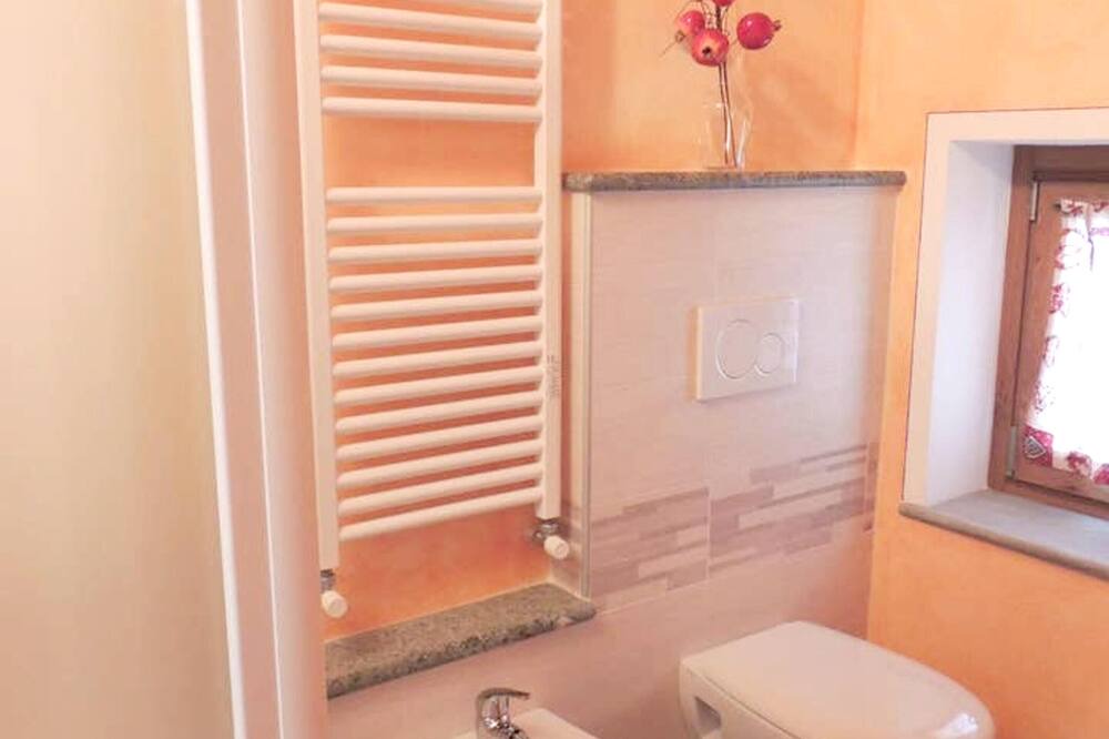 Photo of Bathroom in Aymavilles