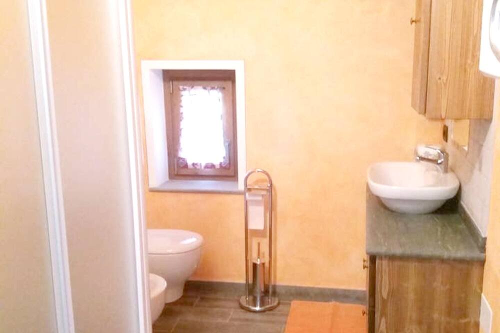 Photo of Bathroom in Aymavilles