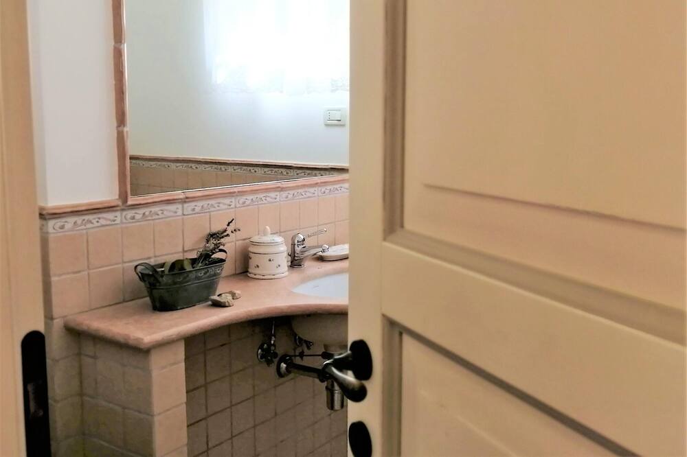Photo of Bathroom in Osimo