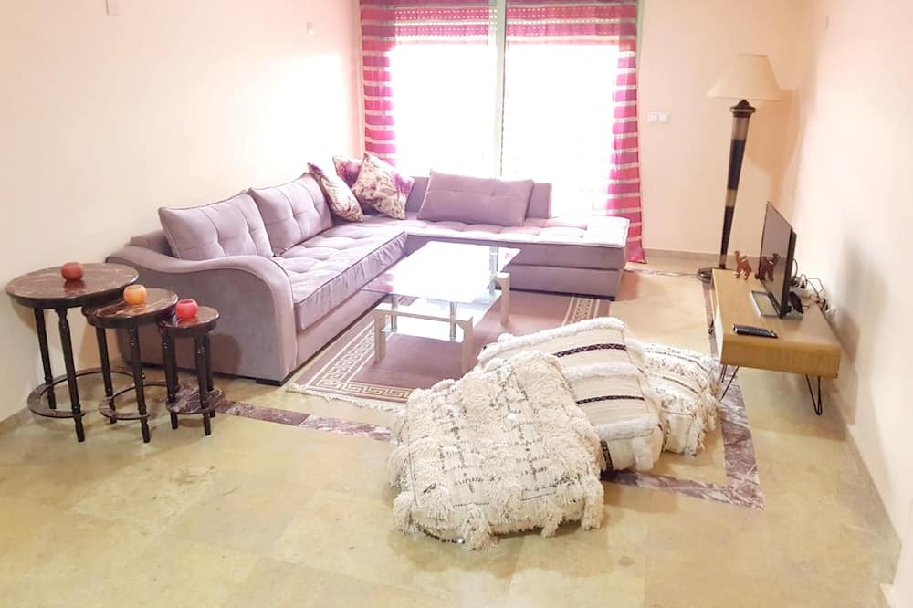 Photo of Livingroom in Majorelle