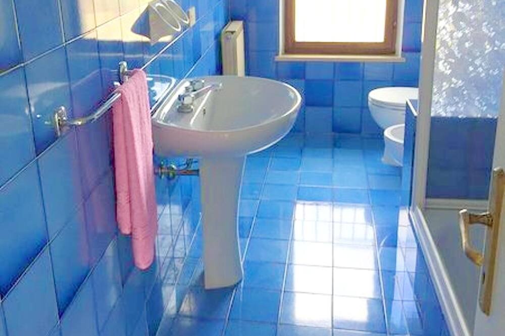 Photo of Bathroom in Urbino