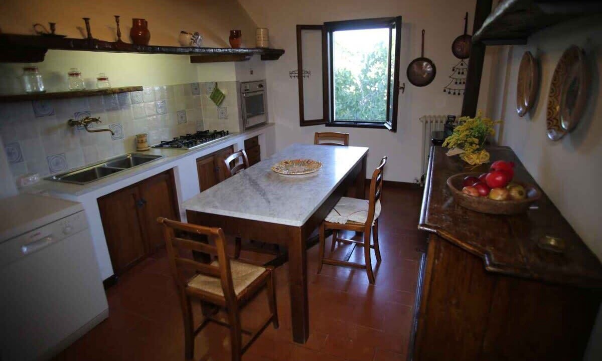 Photo of Kitchen in Guzman