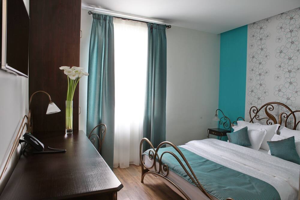 Photo of Bedroom in Leon