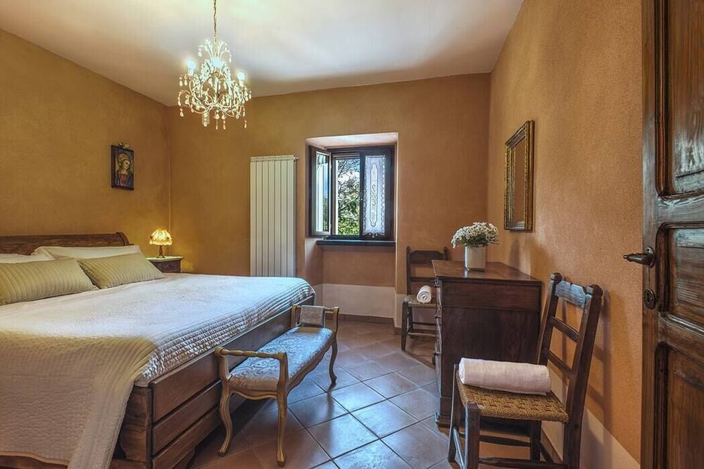 Photo of Bedroom in Acqualagna