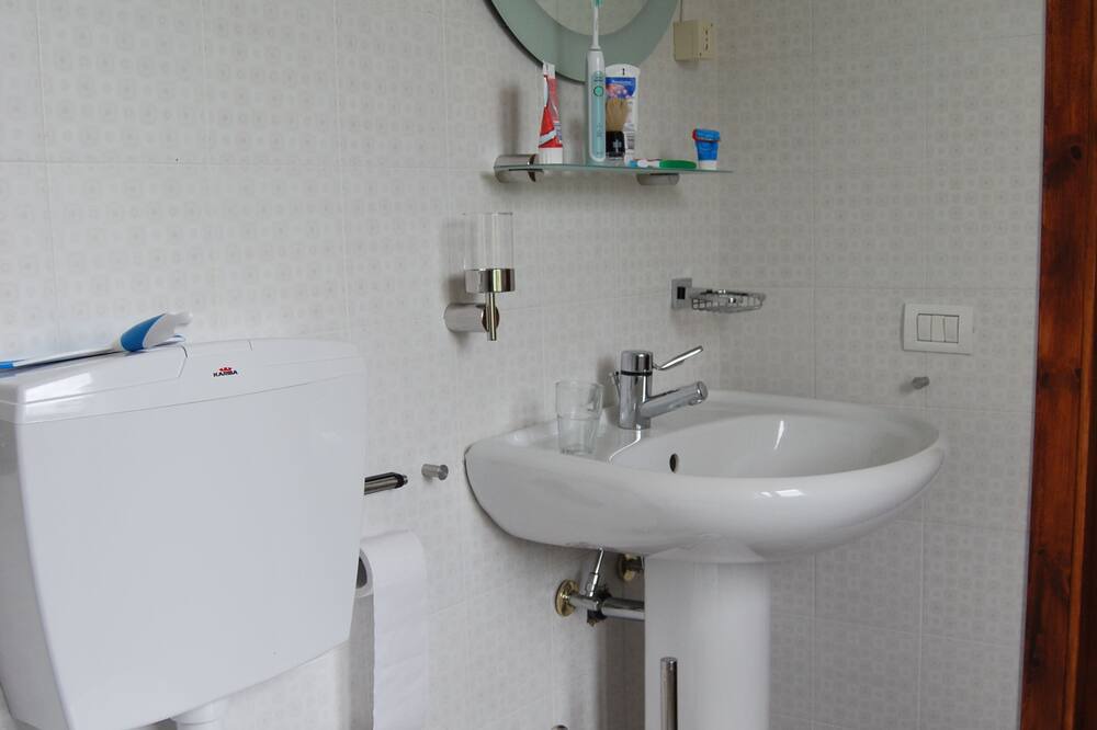 Photo of Bathroom in Toano