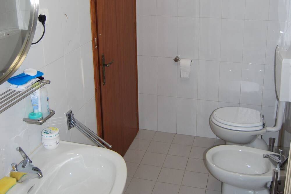 Photo of Bathroom in Toano