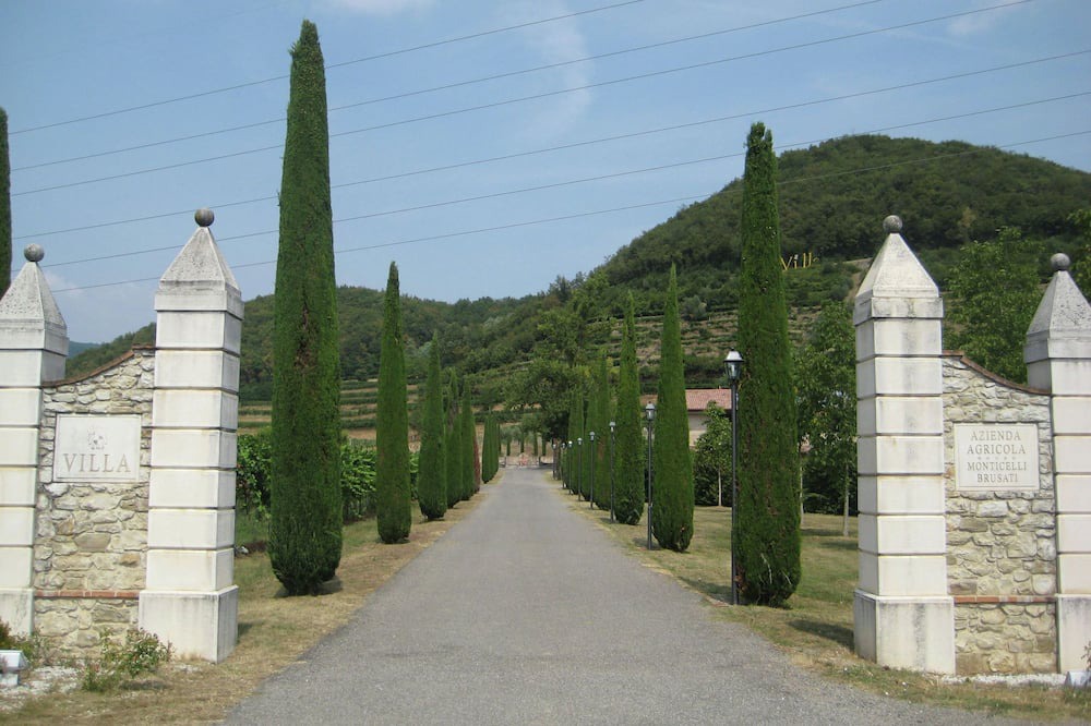 Photo of Others in Monticelli Brusati