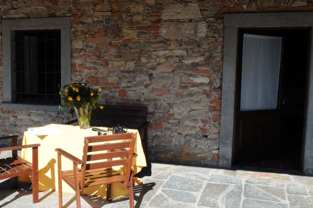 Photo of Patio Balcony in Monticelli Brusati