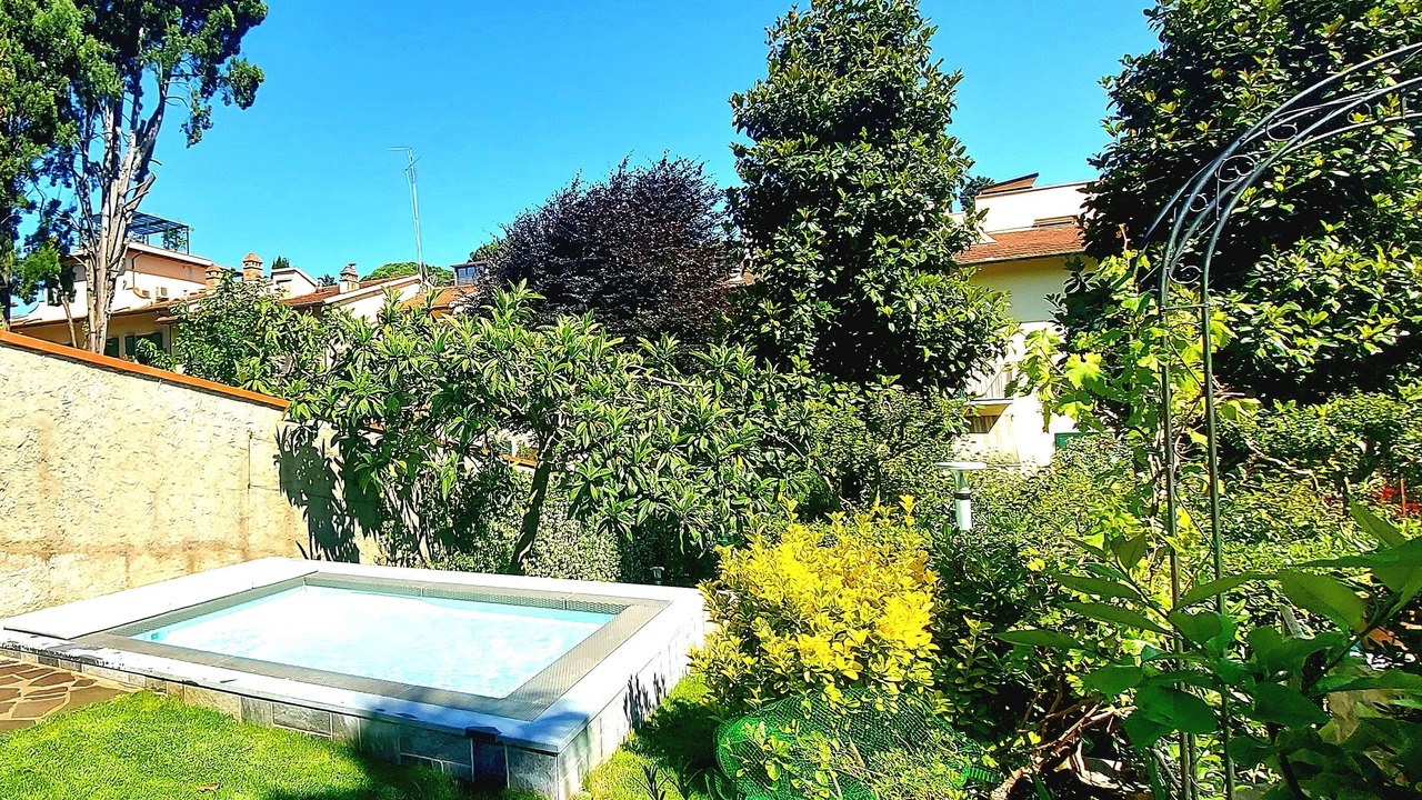Photo of Outdoor in Le Cure