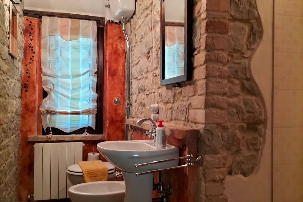 Photo of Bathroom in Penna San Giovanni