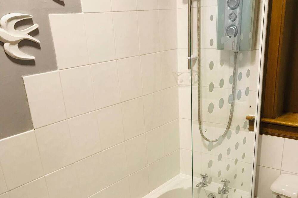 Photo of Bathroom in Markinch