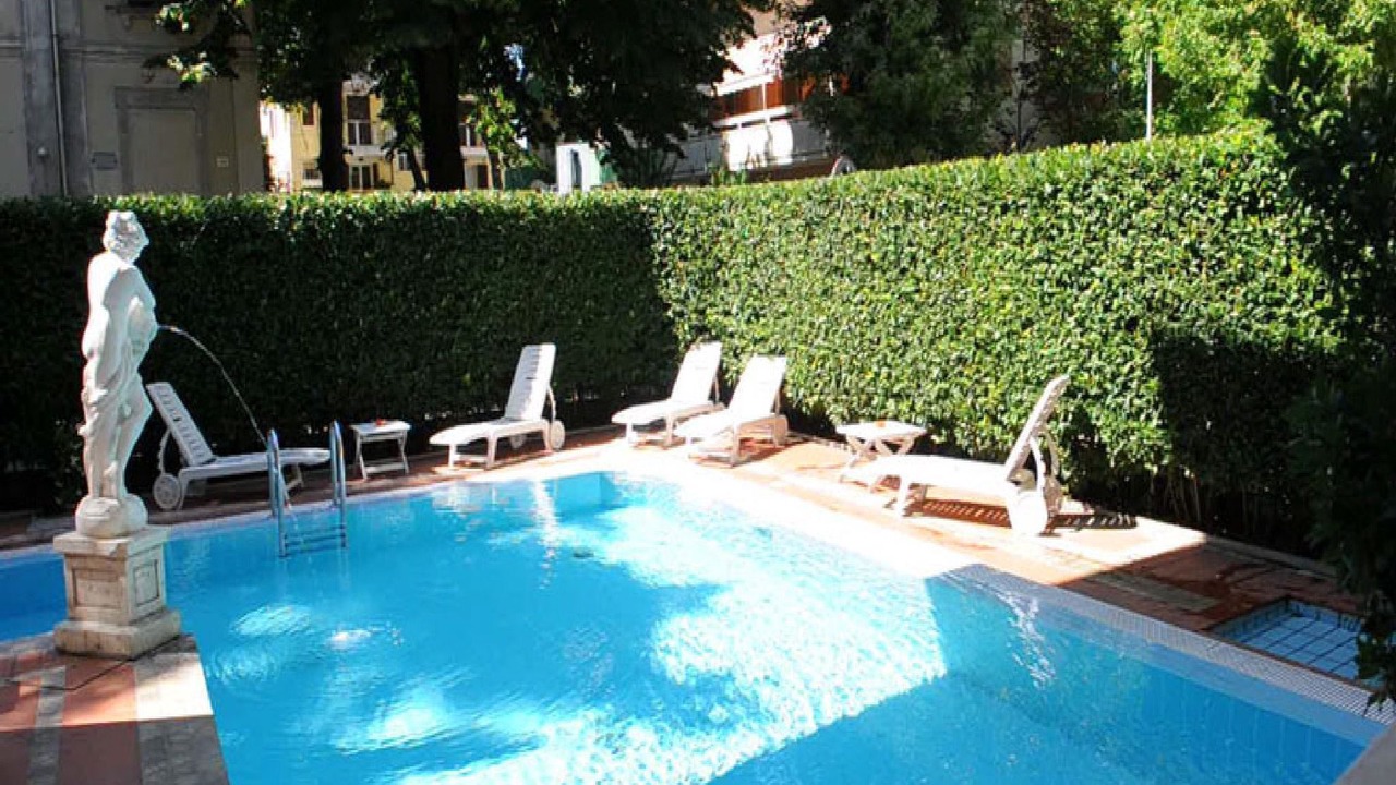 Photo of Outdoor in Alba