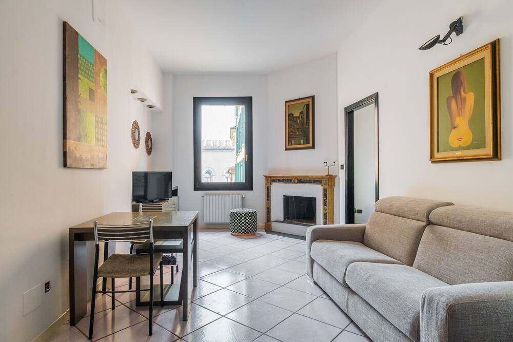 Photo of Livingroom in Historic Center