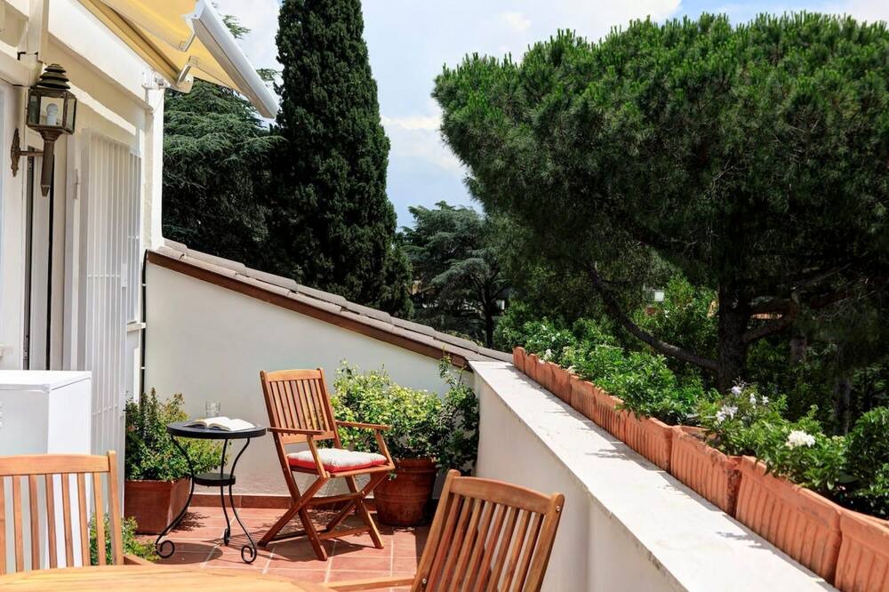 Photo of Patio Balcony in Quartiere XIII Aurelio