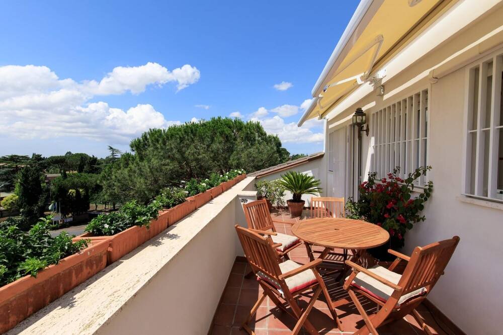 Photo of Outdoor in Quartiere XIII Aurelio