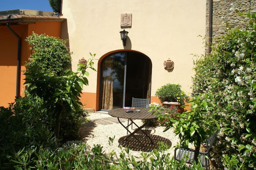 Photo of Patio Balcony in Magliano
