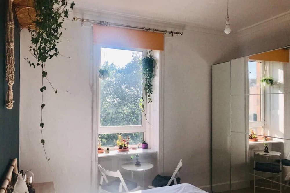 Photo of Bedroom in Newington