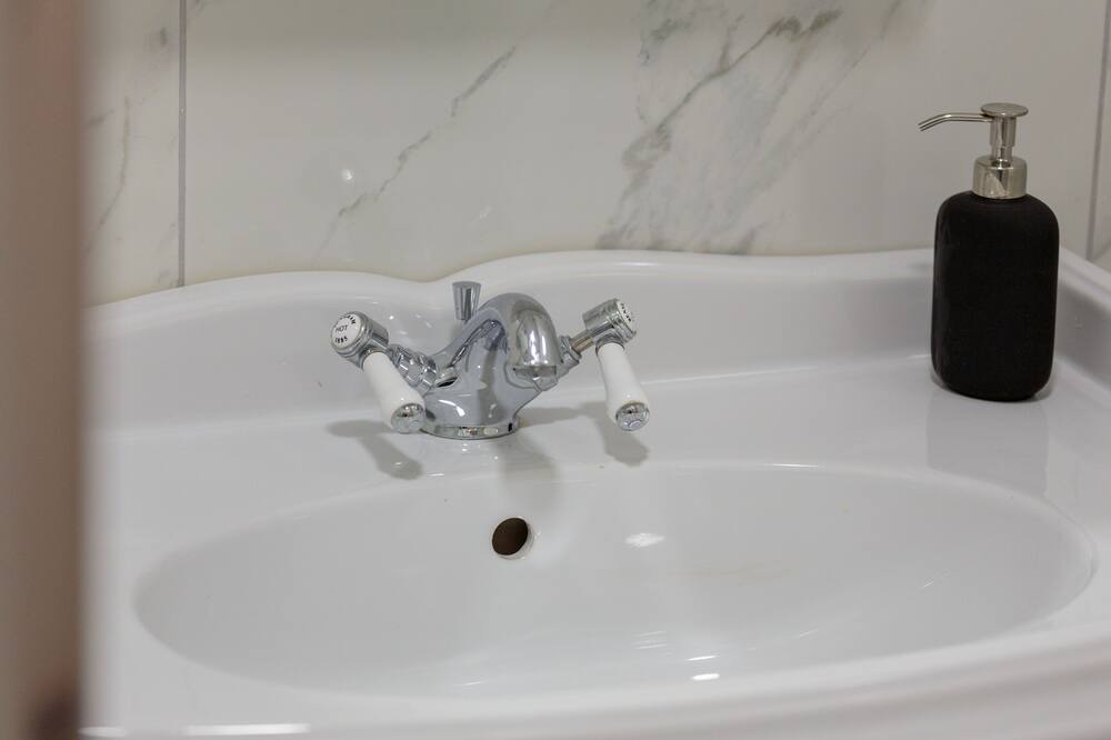 Photo of Bathroom in Newington