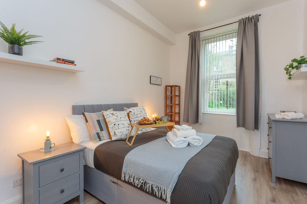 Photo of Bedroom in Newington