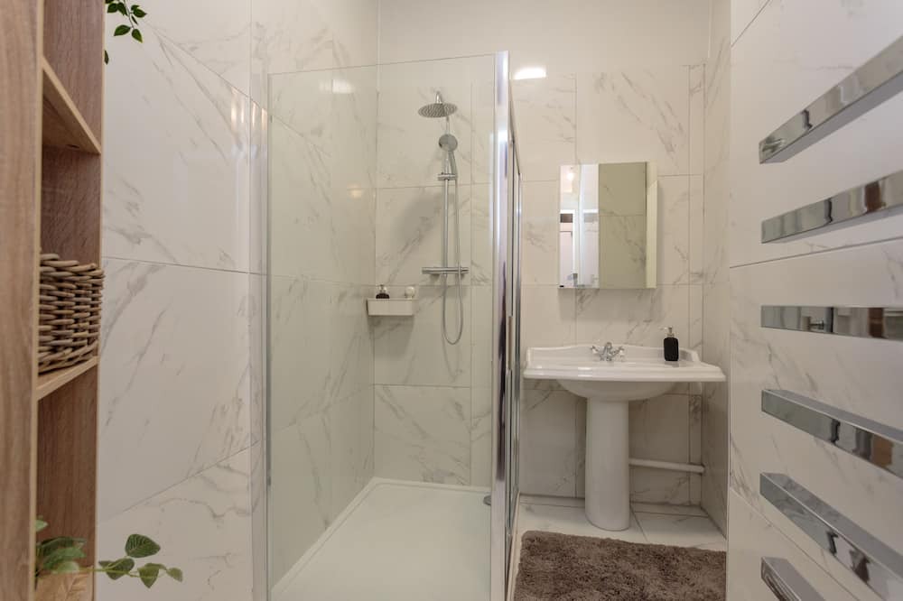 Photo of Bathroom in Newington