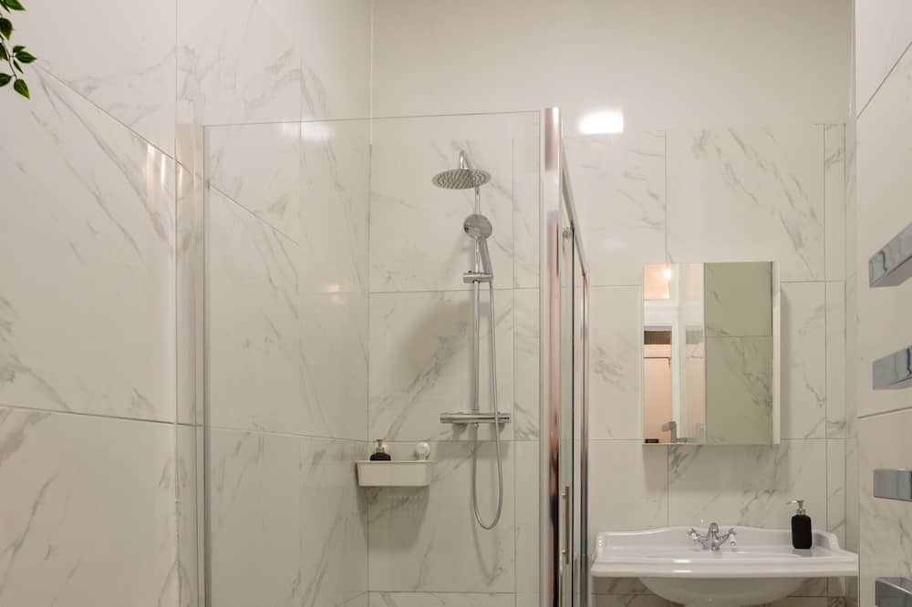 Photo of Bathroom in Newington