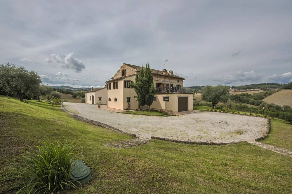 Photo of Outdoor in Monteleone di Fermo